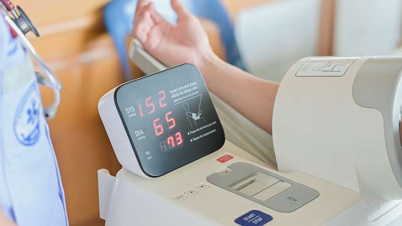 automatic blood pressure measure