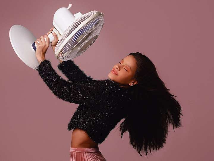 girl with fan