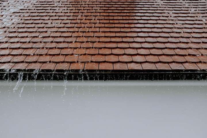 roof on the rain